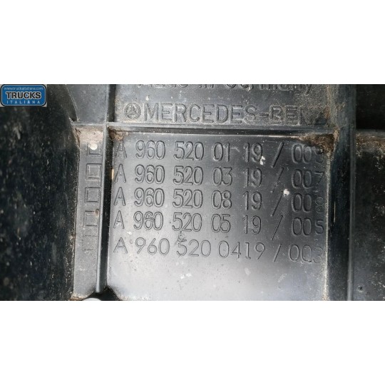 PARAFANGO POSTERIORE SINISTRO MERCEDES-BENZ truck Actros euro 5 2008>2013 usato