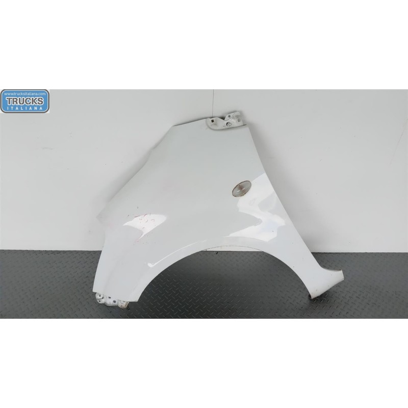 SUZUKI LEFT FRONT MUDGUARD  SUZUKI Splash 2008> used