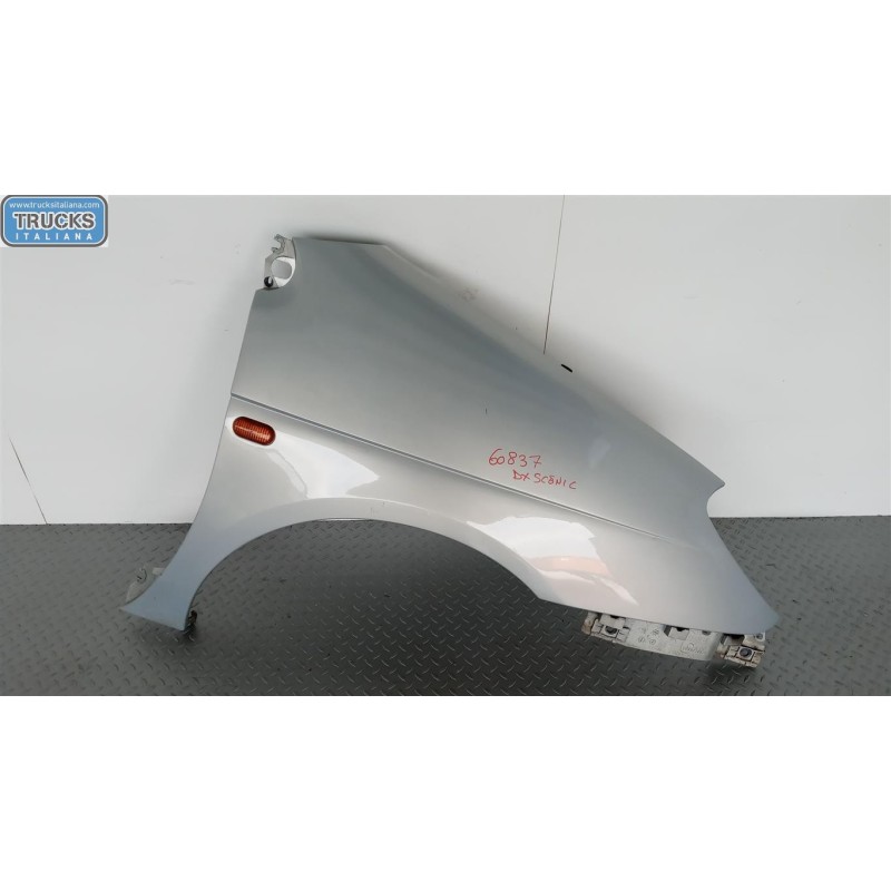 RENAULT RIGHT FRONT MUDGUARD  RENAULT Scenic 1999>2003 used