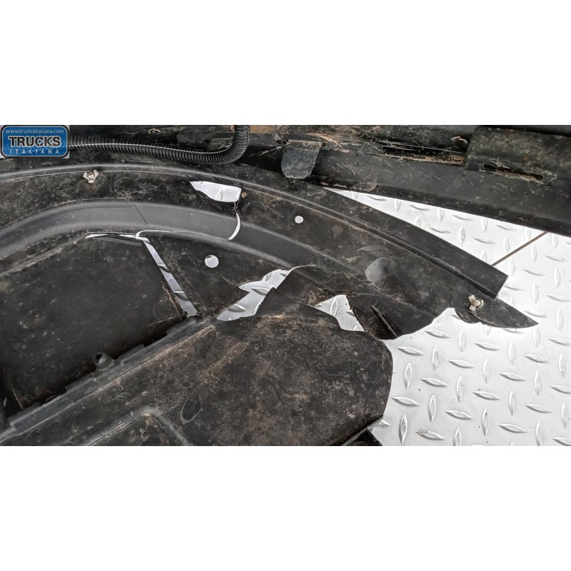 RENAULT PARAURTI ANTERIORE RENAULT Clio 2005>2009 usato