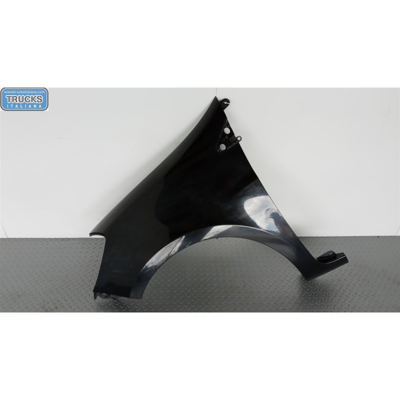 RENAULT LEFT FRONT MUDGUARD  RENAULT Clio 2005>2009 used