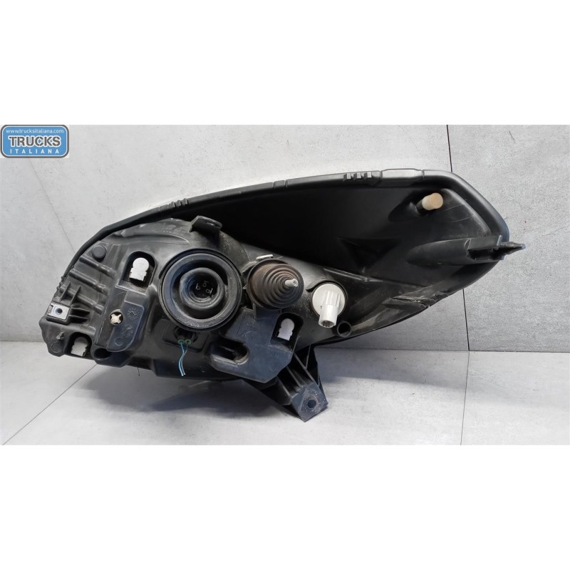 DACIA FARO ANTERIORE DESTRO DACIA Sandero 2008>2012 usato