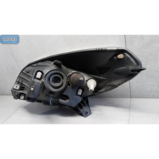 FARO ANTERIORE DESTRO DACIA Sandero 2008>2012 usato