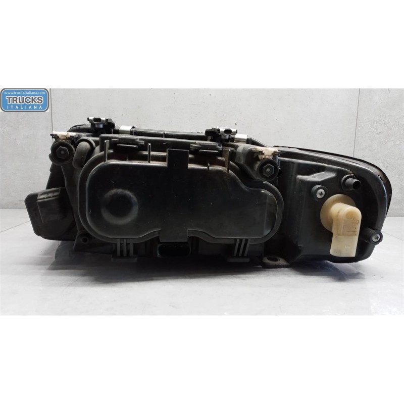 AUDI RIGHT HEADLIGHT AUDI A3 2000>2003 used
