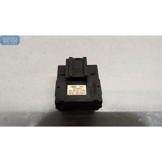 INTERRUTTORI E PULSANTI ALZAVETRI AUDI A4 2000>2004 usato
