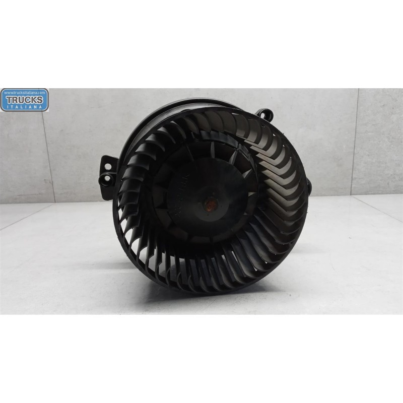 AUDI MOTORINO VENTILAZIONE INTERNA AUDI A4 2000>2004 usato