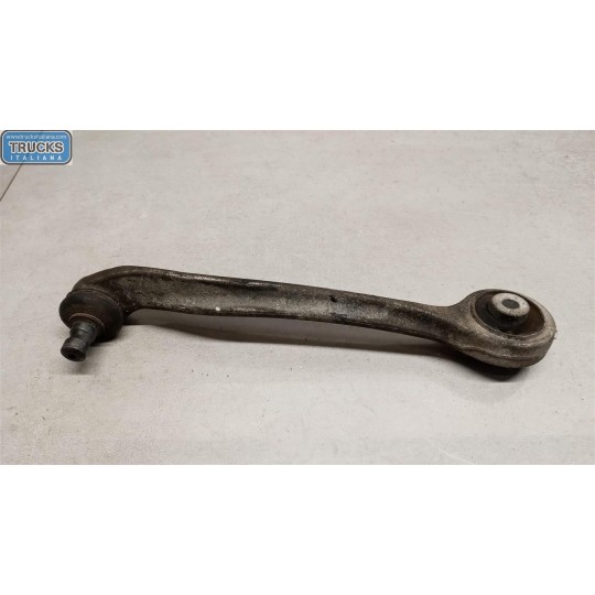 BRACCIO OSCILLANTE ANTERIORE SUPERIORE DESTRO AUDI A4 2000>2004 usato