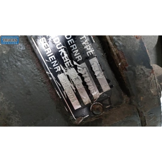 ASSALE POSTERIORE DAF 85CF usato