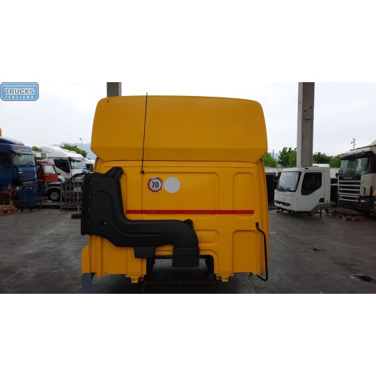 CABINA DAF 85CF usato