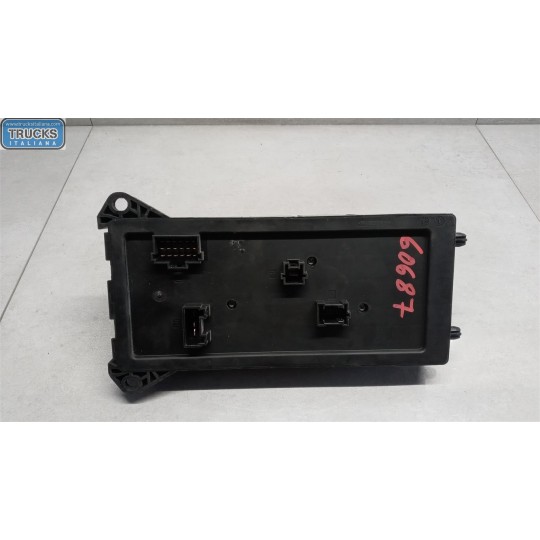 FUSE BOX MERCEDES-BENZ van Sprinter 2013>2018 used