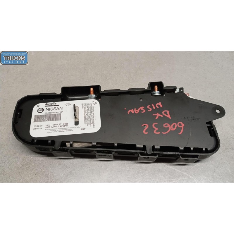 NISSAN AIR BAG LATERALE DESTRO NISSAN Qashqai 2007>2010 usato