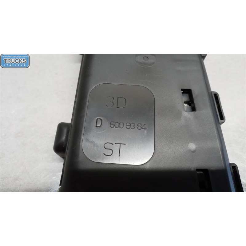 NISSAN AIR BAG LATERALE DESTRO NISSAN Qashqai 2007>2010 usato