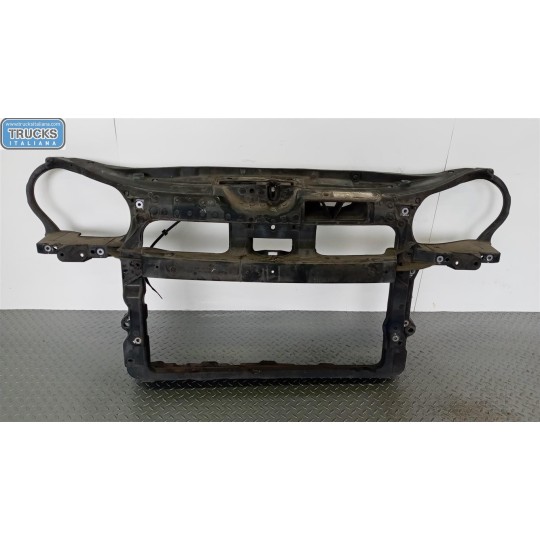 RIVESTIMENTO ANTERIORE COMPLETO VOLKSWAGEN Polo 2001>2005 usato