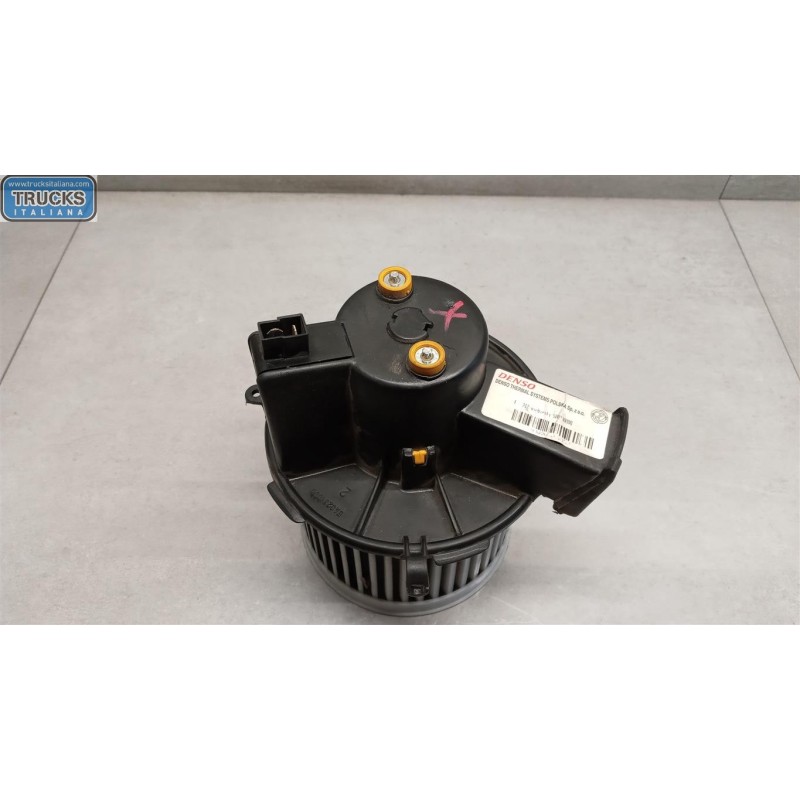 FIAT MOTORINO VENTILAZIONE INTERNA FIAT F.500 2007>2015 usato