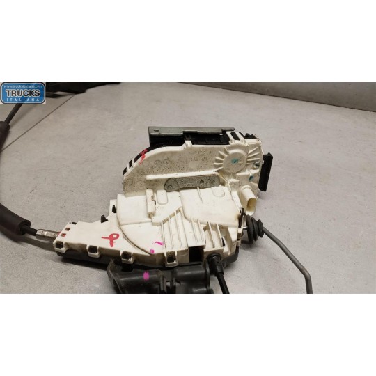 LATCH LOCK FIAT Freemont 2011> used