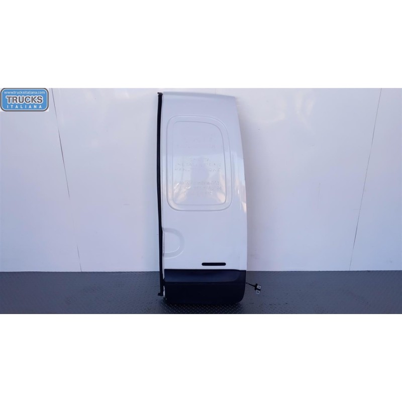 NISSAN PORTACARICO POST DESTRO NISSAN Kubistar 2004> usato