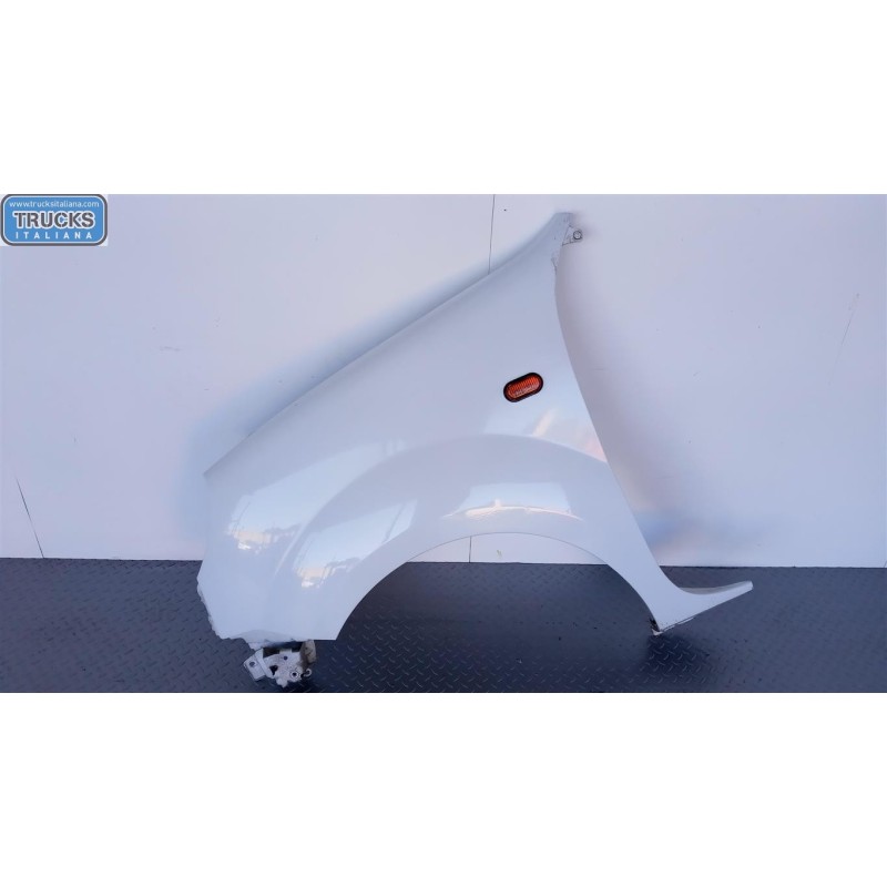 NISSAN LEFT FRONT MUDGUARD  NISSAN Kubistar 2004> used