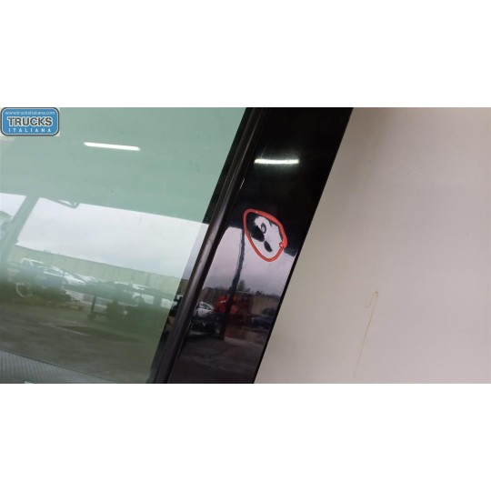 LEFT FRONT DOOR CITROEN C3 2005>2009 used