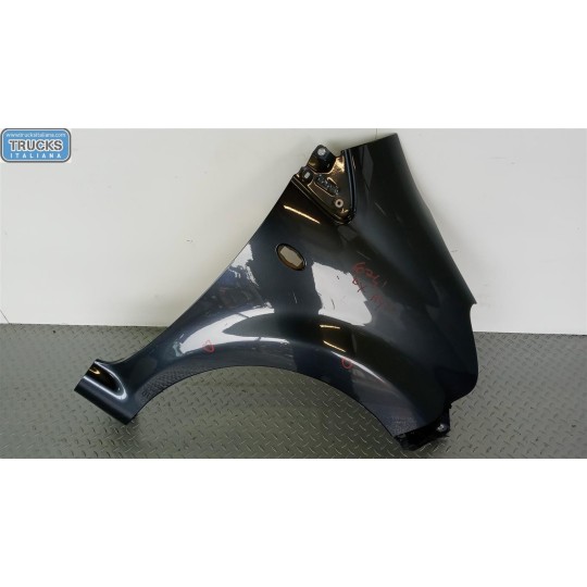 PARAFANGO ANTERIORE DESTRO TOYOTA Aygo 2005>2012 usato