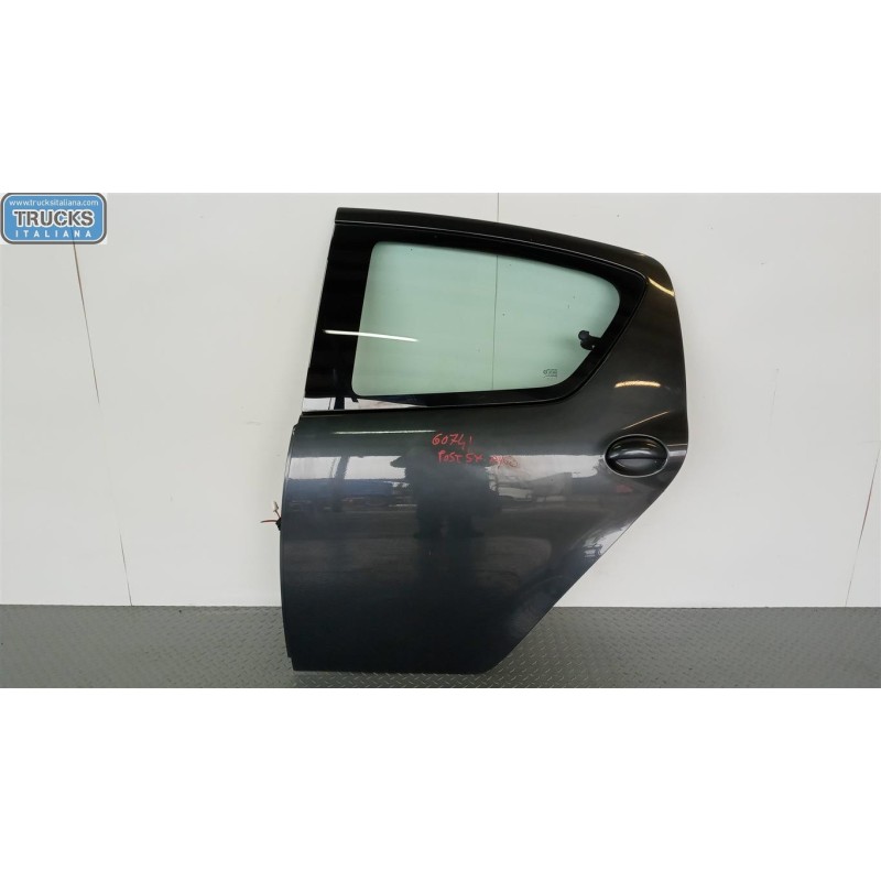 TOYOTA PORTA POSTERIORE SINISTRA TOYOTA Aygo 2005>2012 usato