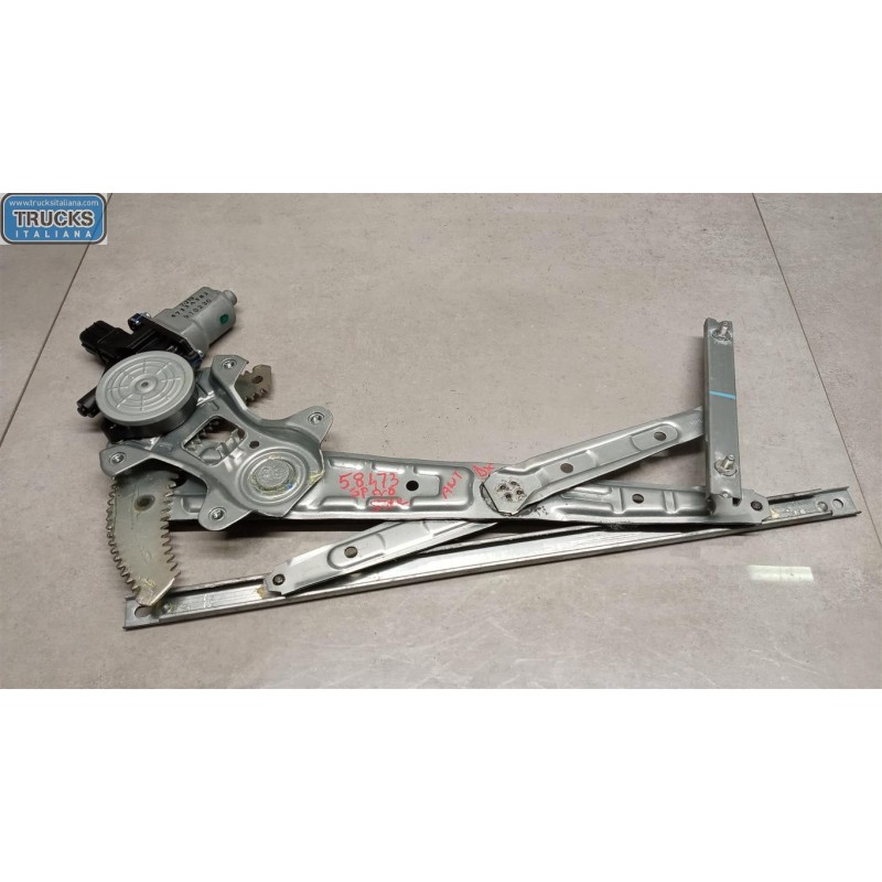 MITSUBISHI ALZA VETRI ANTERIORI DESTRO MITSUBISHI Space Star 2013>2016 usato