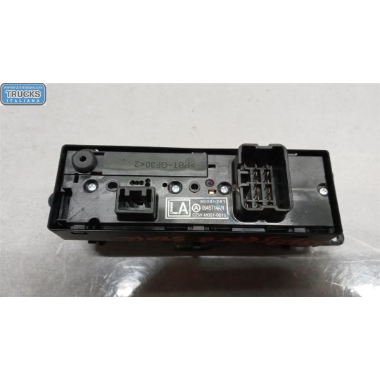 INTERRUTTORI E PULSANTI ALZAVETRI MITSUBISHI Space Star 2013>2016 usato