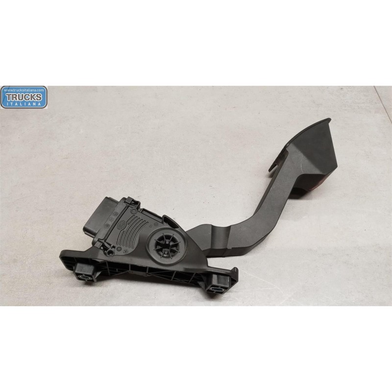 MITSUBISHI ELETRONIC THROTTLE PEDAL  MITSUBISHI Space Star 2013>2016 used