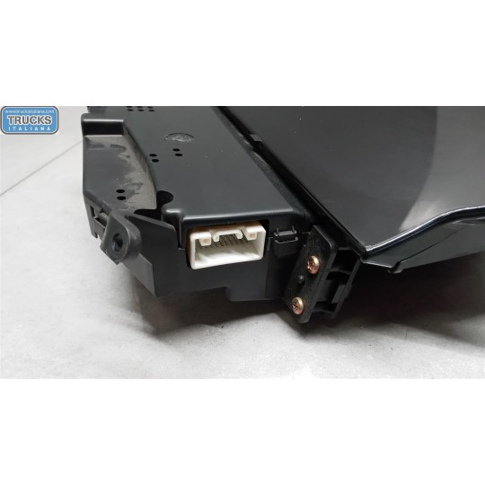 INSTRUMENT PANEL TOYOTA Yaris Verso used