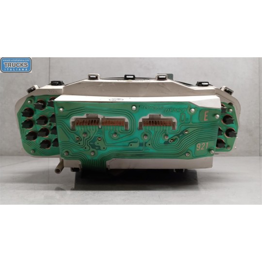 INSTRUMENT PANEL TOYOTA Yaris Verso used