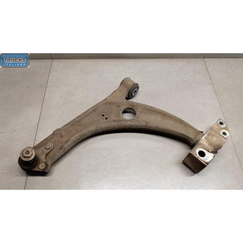 VOLKSWAGEN BRACCIO OSCILLANTE ANTERIORE INFERIORE SINISTRO VOLKSWAGEN Passat 2005>2010 usato