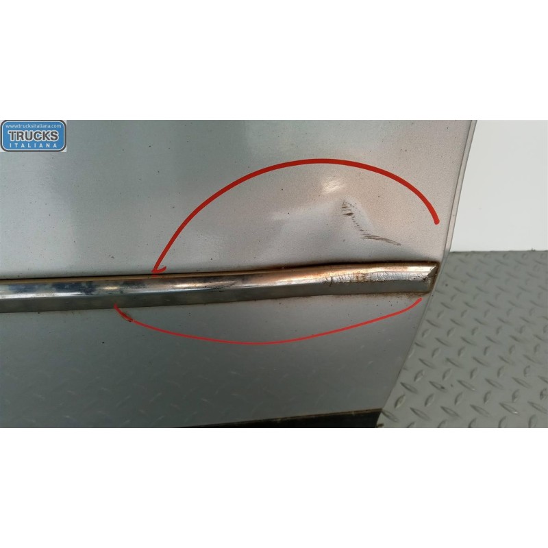 VOLKSWAGEN PORTA POSTERIORE DESTRA VOLKSWAGEN Passat 2005>2010 usato