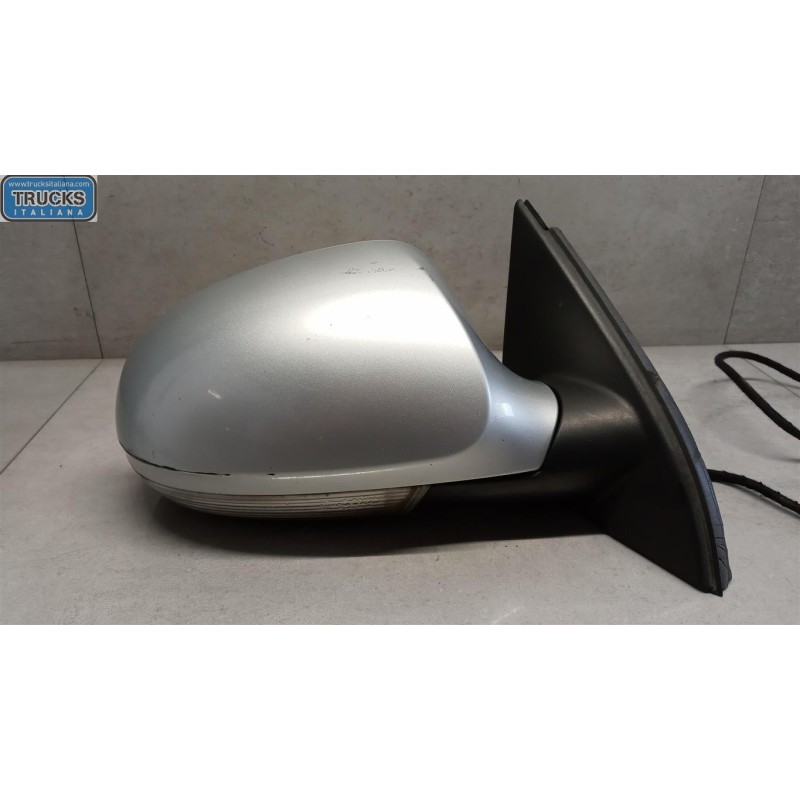 VOLKSWAGEN RETROVISORE ELETTRICO DESTRO VOLKSWAGEN Passat 2005>2010 usato