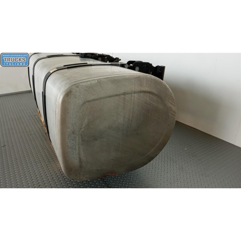 VOLVO truck SERBATOIO CARBURANTE VOLVO truck FM 9 usato