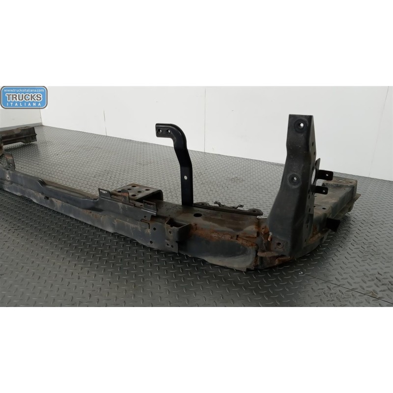 VOLVO truck TRAVERSA ANTERIORE PARAURTO VOLVO truck FM 9 usato