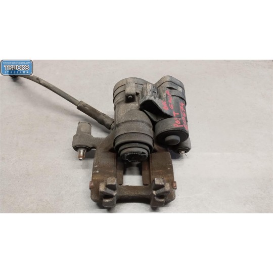 PINZA POSTERIORE DESTRA VOLKSWAGEN Golf 7 2012>2016 usato