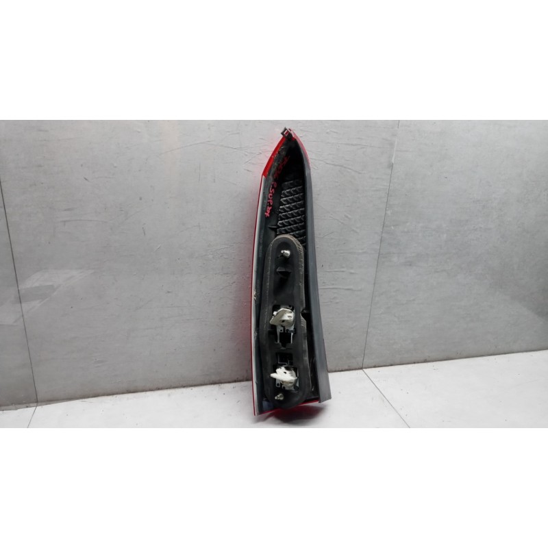 VOLVO FARO POSTERIORE ESTERNO DESTRO VOLVO V70 2005>2007 usato