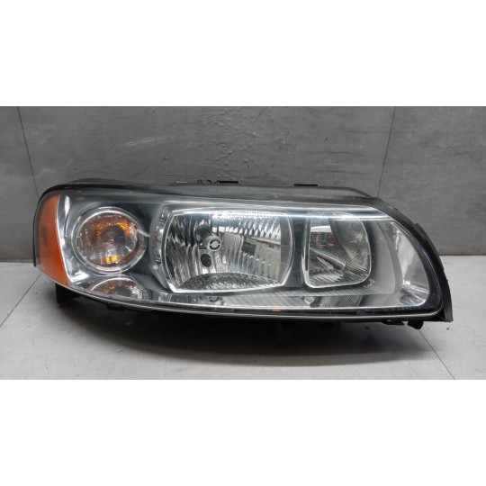 FARO ANTERIORE DESTRO VOLVO V70 2005>2007 usato