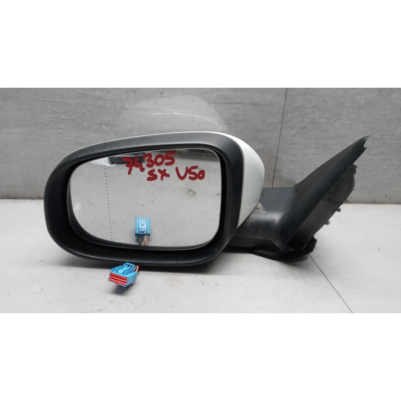 VOLVO LEFT ELETRIC REAR-VIEW MIRROR  VOLVO V50 used
