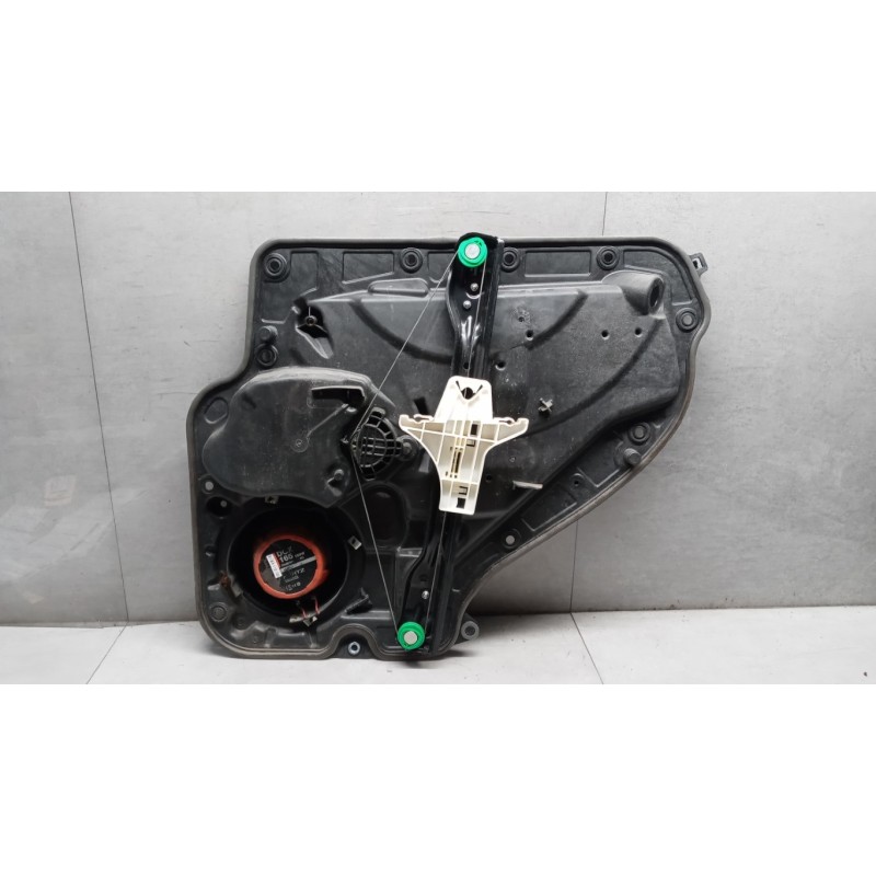 VOLKSWAGEN ALZA VETRI POSTERIORI SINISTRO VOLKSWAGEN Golf 6 2008>2012 usato