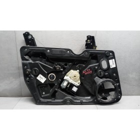 ALZA VETRI ANTERIORI...