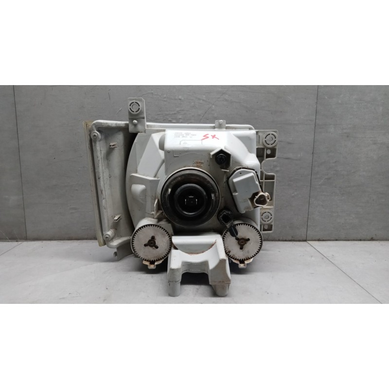 ISUZU FRONT LEFT FLASHLIGHT  ISUZU N2R used