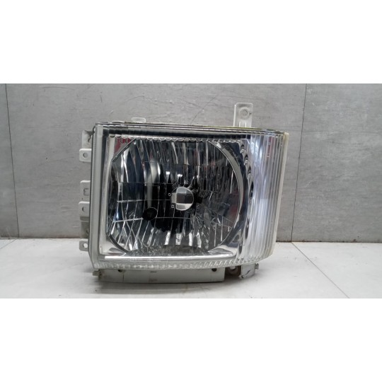 FRONT LEFT FLASHLIGHT  ISUZU N2R used