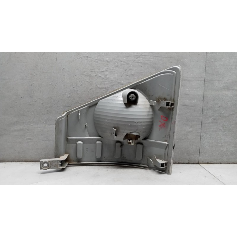 ISUZU RIGHT FRONT INDICATORS  ISUZU N2R used