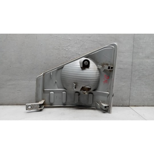 RIGHT FRONT INDICATORS  ISUZU N2R used