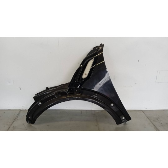 PARAFANGO ANTERIORE SINISTRO MINI R60  Countryman 2014>2017 usato