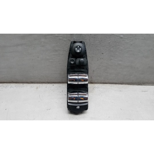 INTERRUTTORI E PULSANTI ALZAVETRI MINI R60  Countryman 2014>2017 usato