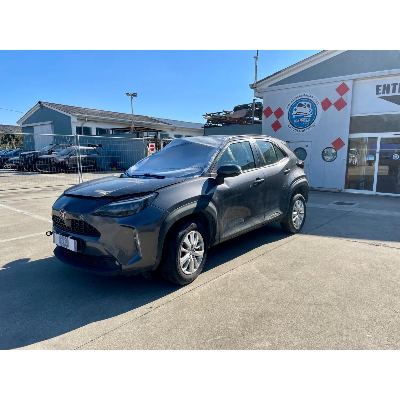 TOYOTA TOYOTA YARIS CROSS 1.5h ACTIVE E-CVT HEV