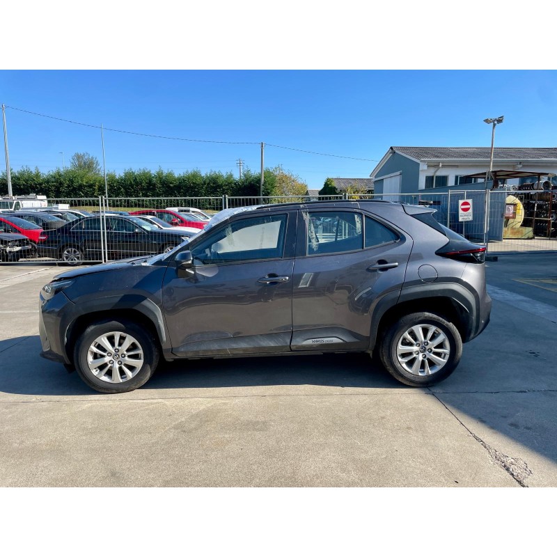 TOYOTA TOYOTA YARIS CROSS 1.5h ACTIVE E-CVT HEV