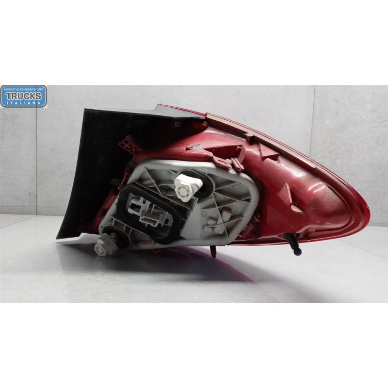 OPEL FARO POSTERIORE ESTERNO SINISTRO OPEL Meriva B 2010>2014 usato