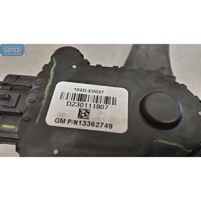 OPEL PEDALE ACCELERAZIONE ELETTRONICO OPEL Meriva B 2010>2014 usato